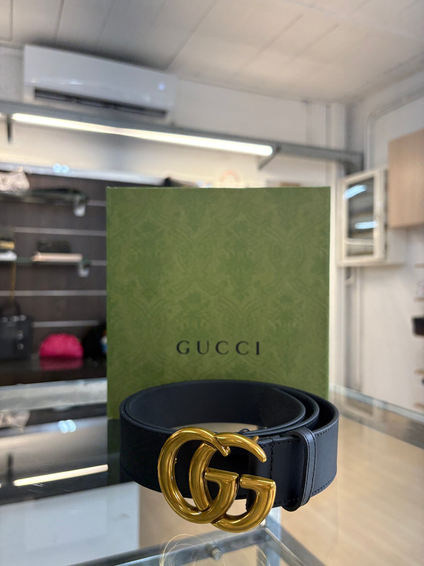 Cintura GG Marmont larga con fibbia lucida