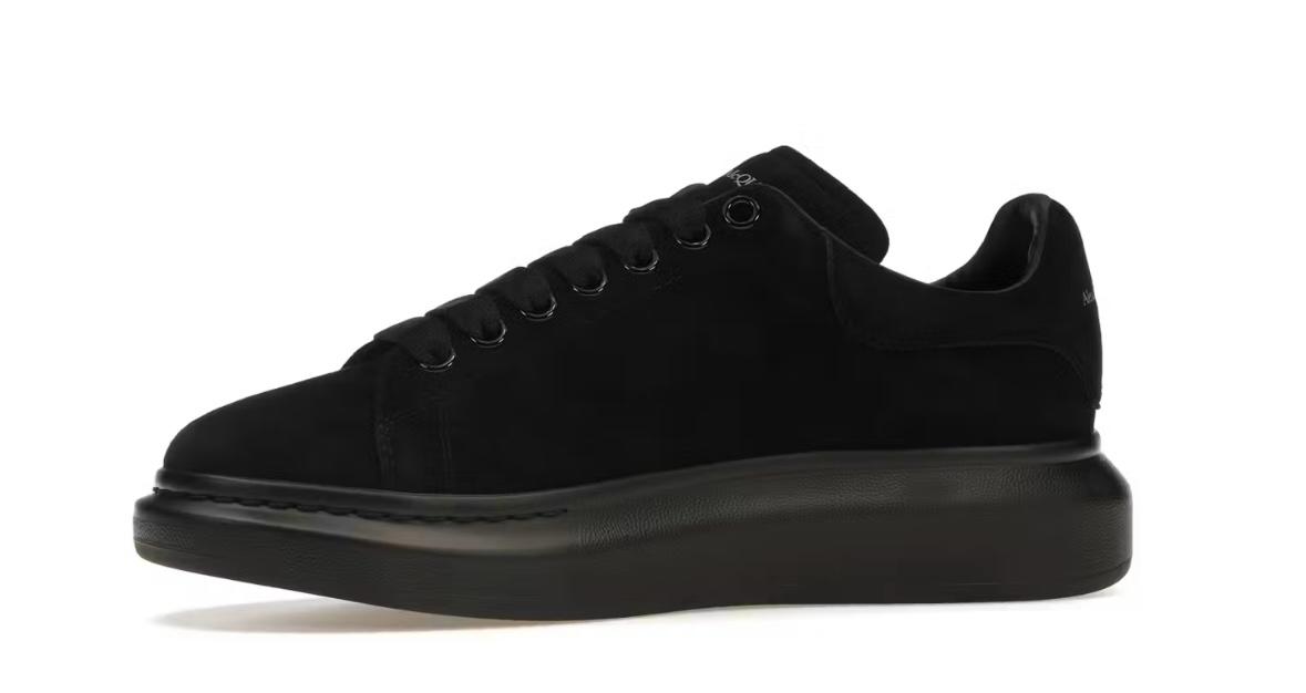 Alexander Mcqueen Sneaker Oversize in nero