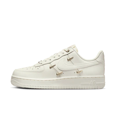 NIKE AIR FORCE 1 LOW SAIL METALLIC GOLD